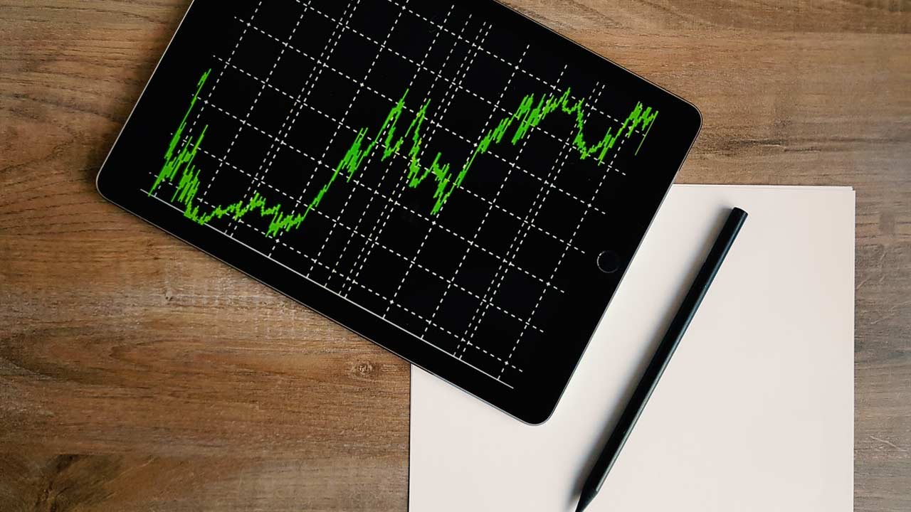 Stablecoin offering the best of both worlds