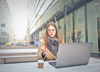 The 4 Best Bitcoin Debit Cards In 2021 bitcoin debit card