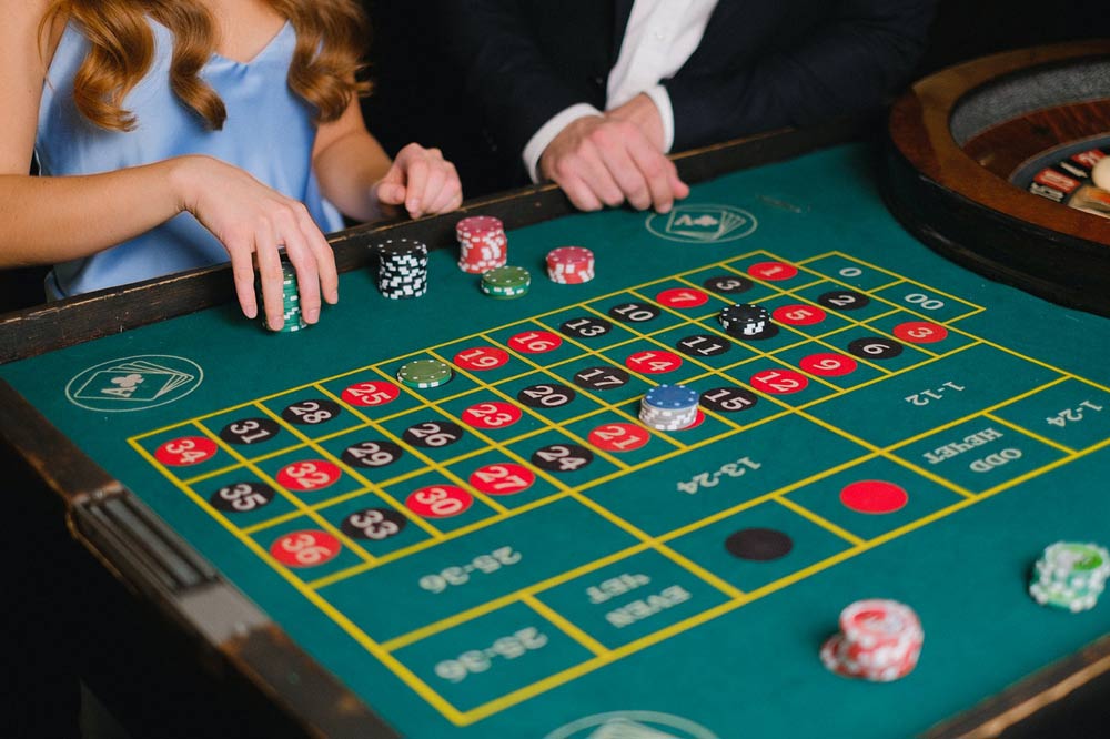 casino table games with dice