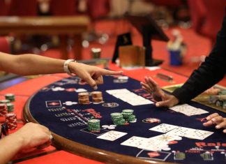 Blackjack Hand Signals and; Gestures Explained Blackjack hand signals