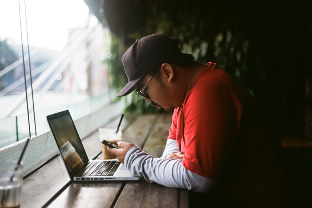 Control Emotions While Investing