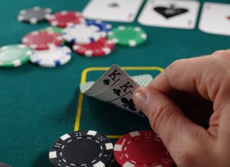 Learn The Art Of Bluffing In Poker & How To Fool Your Opponent Bluffing In Poker