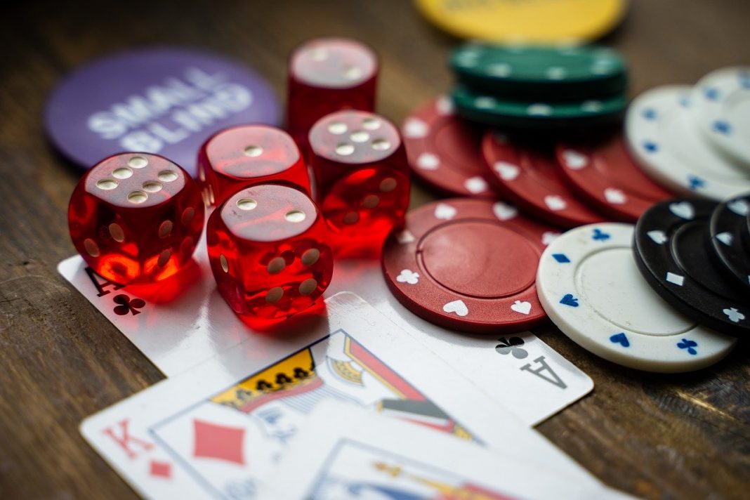 Dice, poker chips and plating cards.