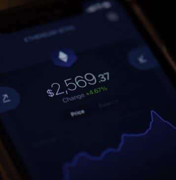 Entendendo a Arbitragem de Criptomoedas e Como Ganhar Dinheiro com Ela arbitragem de criptomoedas