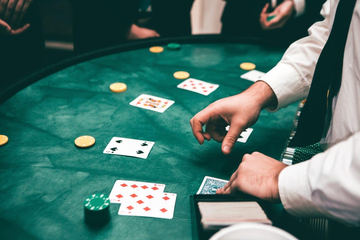 Blackjack num Casino Online (2023) O Guia Definitivo