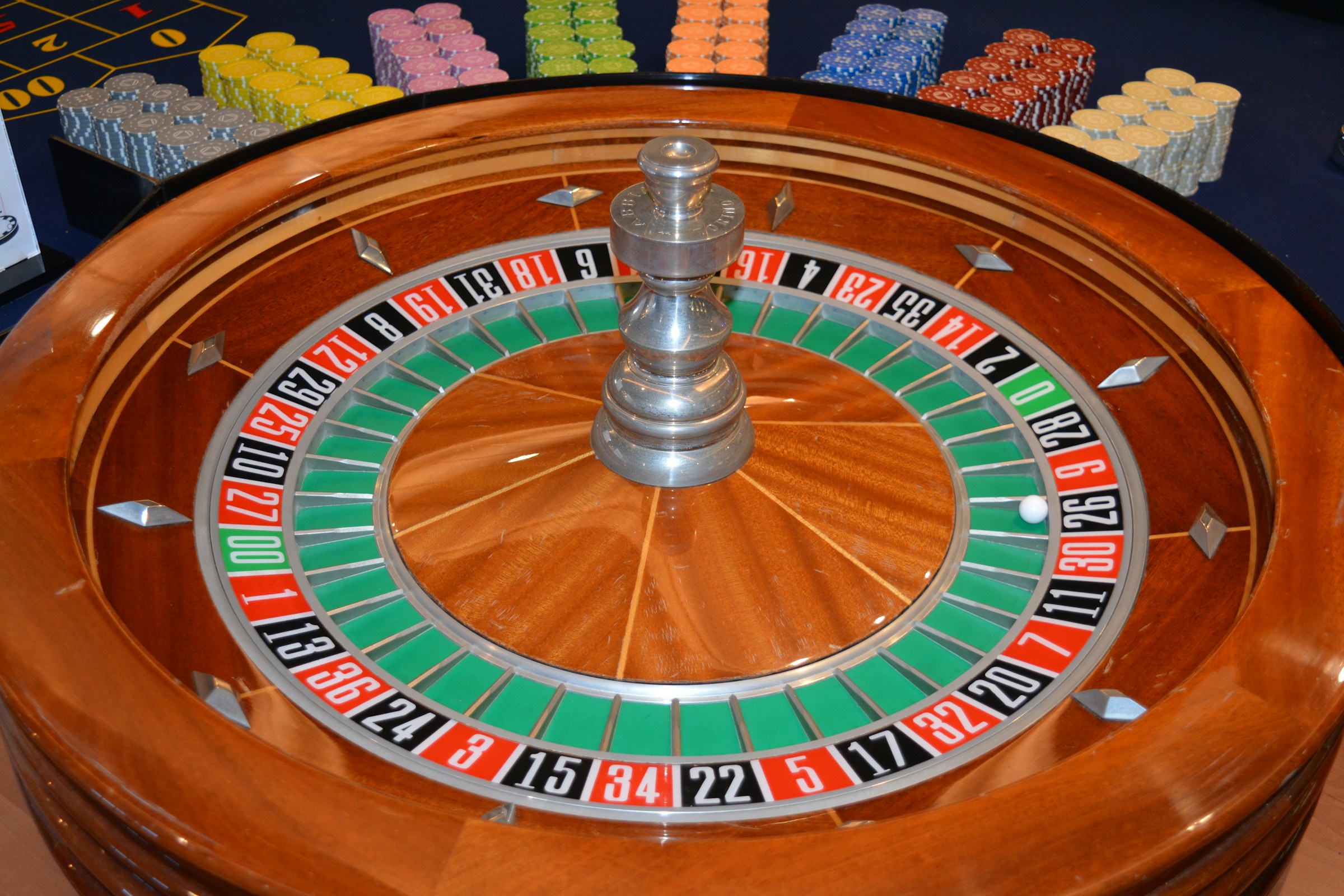 roulette black and red
