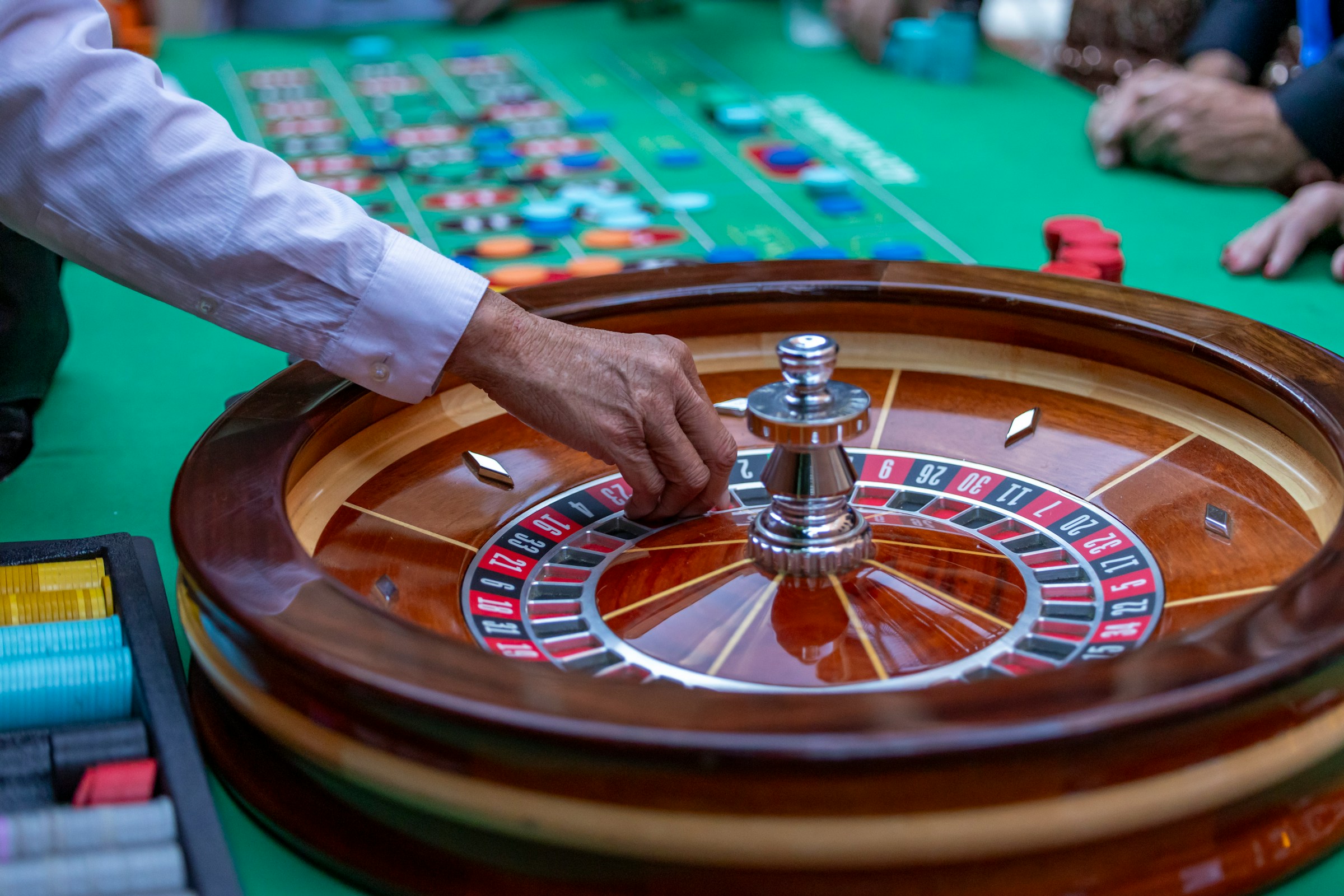 roulette black and red